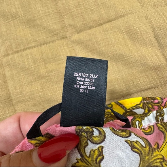 Victoria's Secret Halter Top Blouse Backless 100% Silk VS Size XS Pink - Picture 7 of 7